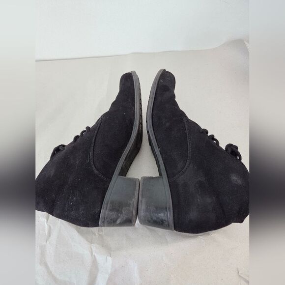 Jaclyn Smith Chelsea Booties Ankle Boots Dapper Oxford Chukka Black Faux Suede 7 - Picture 7 of 8